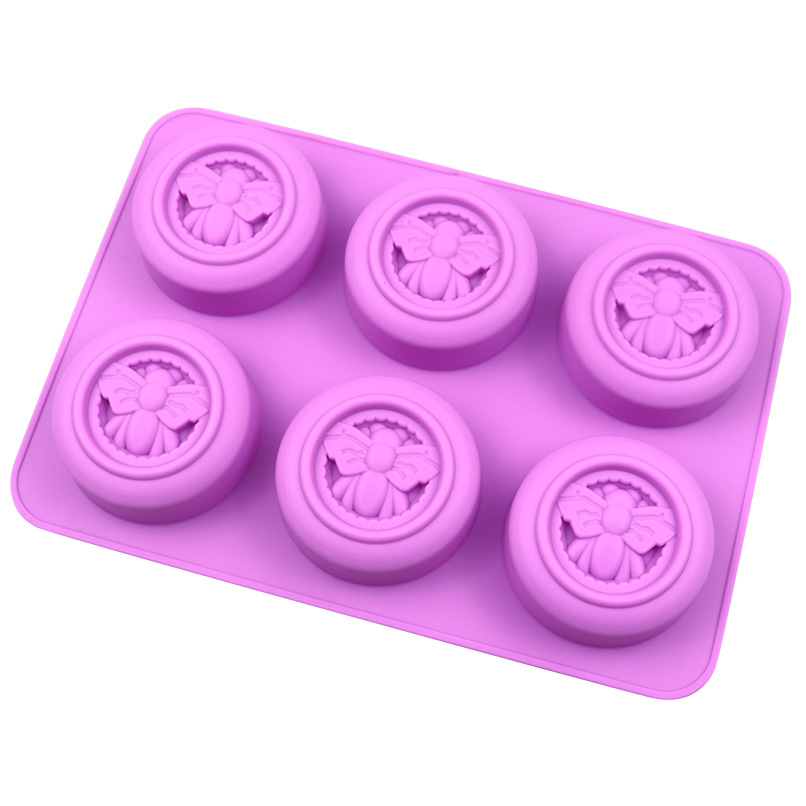 6個の空洞を持つハニカム型のシリコン製型。丸い空洞があり、手 - Soap Making Instructions のレビューと価格
